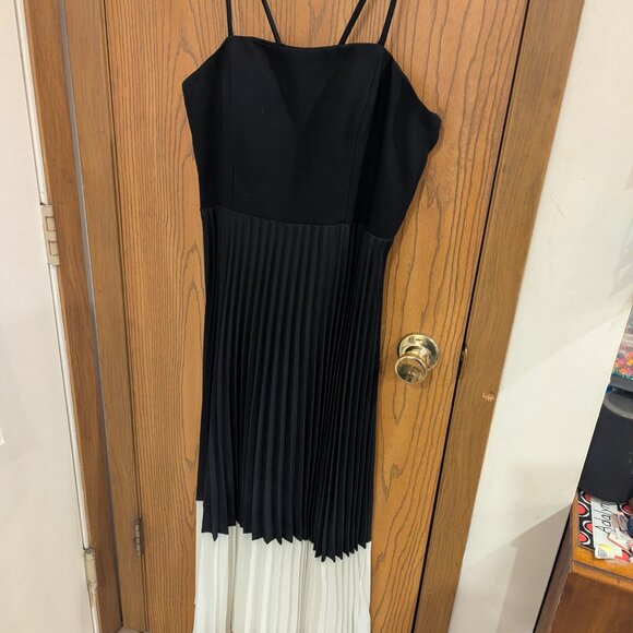 Aidan Mattox Stunning Black and White Dress- Size 8 - Picture 2 of 6